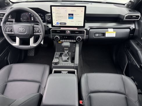 New 2026 Toyota 4Runner Limited AWD/4WD image 4