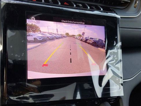 New 2025 Jeep Grand Cherokee L Laredo w/ Luxury Tech Group I RWD image 38