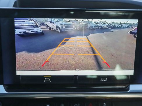 Used 2022 Chevrolet Silverado 1500 LT image 48