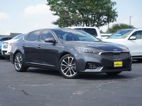Used 2019 Kia Cadenza Technology FWD image 2