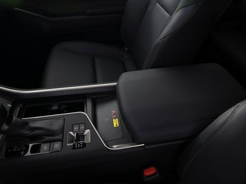 Used 2025 Lexus GX 550 550 Overtrail image 40