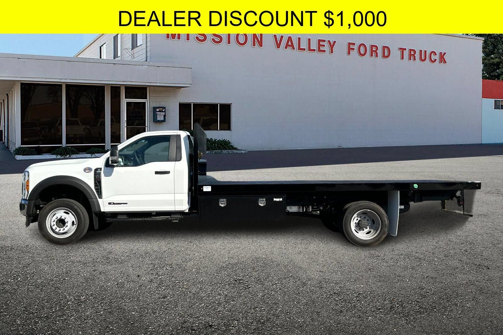 New 2024 Ford F550 2WD Regular Cab Super Duty image 7
