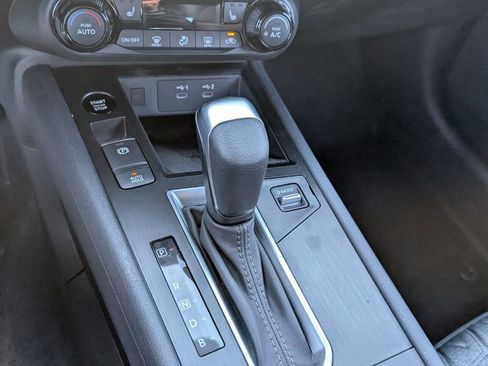New 2026 Nissan Kicks SV w/ SV Premium Package FWD image 17