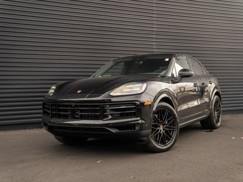 New 2026 Porsche Cayenne Coupe AWD/4WD image 1
