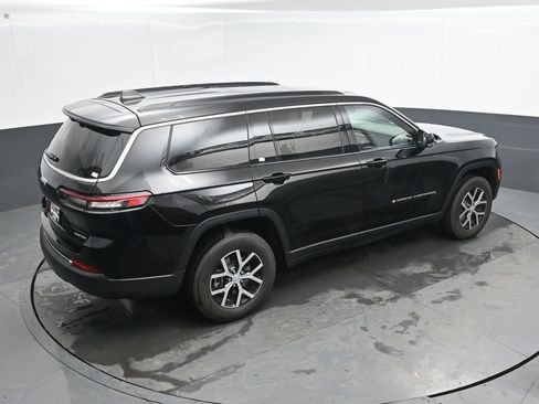 Used 2024 Jeep Grand Cherokee L Limited w/ Luxury Tech Group II image 37