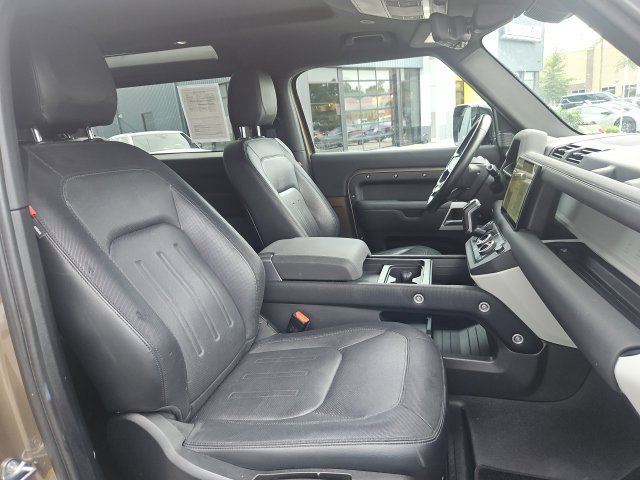Used 2022 Land Rover Defender 90 X-Dynamic S AWD/4WD image 20