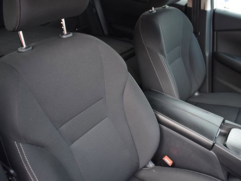 Used 2024 Nissan Rogue S image 28