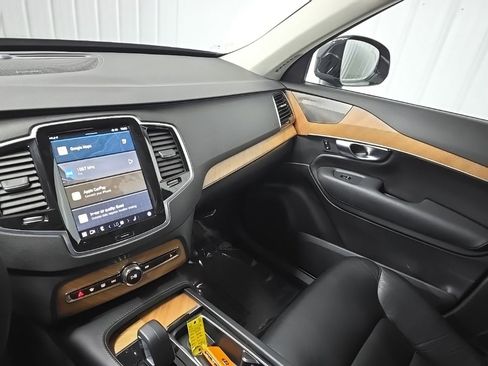 Used 2023 Volvo XC90 T8 Plus w/ Protection Package image 27