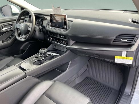 New 2026 Nissan Rogue SV w/ SV Premium Package FWD image 15