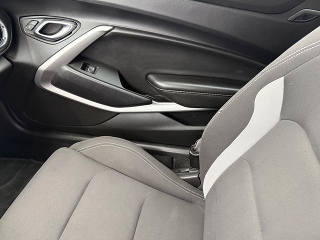 Used 2017 Chevrolet Camaro LT RWD image 22