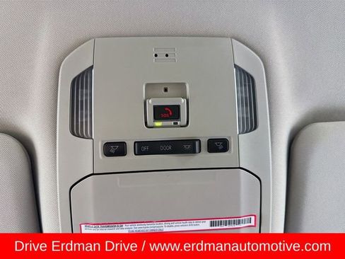 Used 2023 Toyota Highlander L image 18