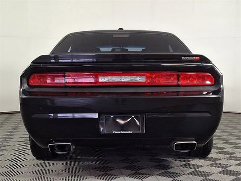 Used 2010 Dodge Challenger SRT8 w/ SRT Option Group II image 7