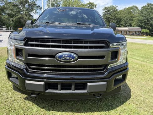 Used 2018 Ford F150 XLT w/ Equipment Group 302A Luxury AWD/4WD image 3