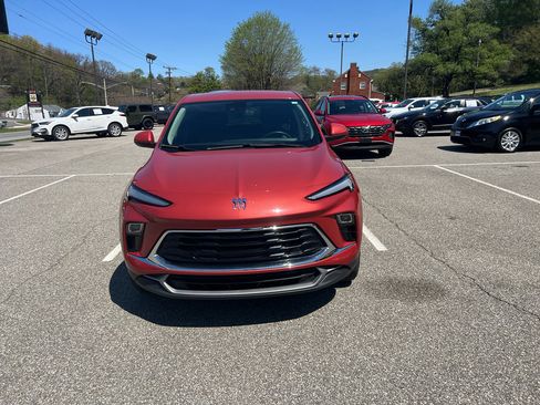 Used 2024 Buick Encore GX Preferred image 2