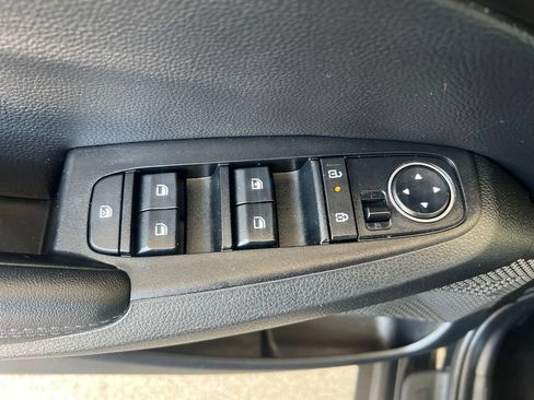Used 2024 Kia Seltos S FWD image 51