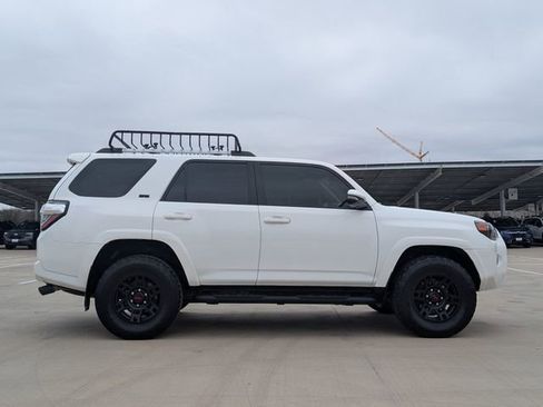 Used 2023 Toyota 4Runner SR5 Premium w/ Moonroof Package image 6