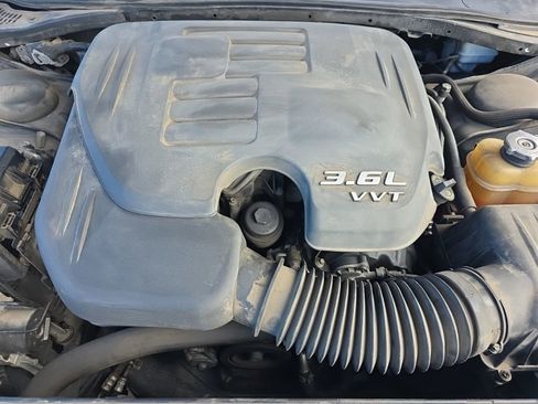 Used 2012 Dodge Challenger SXT image 13