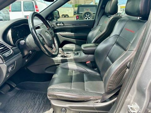 Used 2021 Jeep Grand Cherokee Trailhawk w/ Trailhawk Luxury Group AWD/4WD image 11