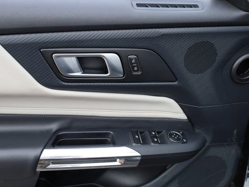 Used 2024 Ford Mustang Premium image 16