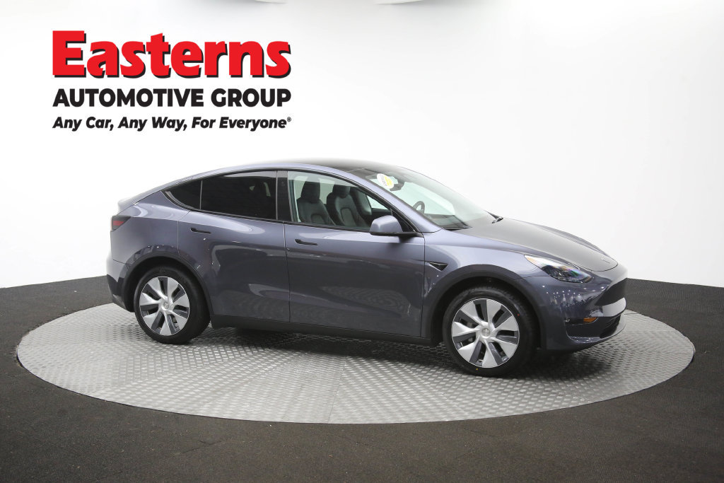 Used 2023 Tesla Model Y Long Range AWD/4WD image 43