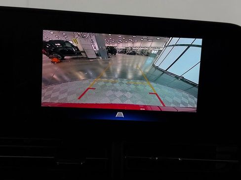 Used 2024 Chevrolet Trax LT w/ Driver Confidence Package image 20