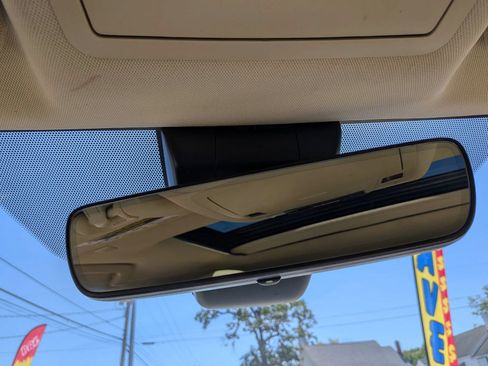Used 2019 Toyota Highlander XLE AWD/4WD image 55