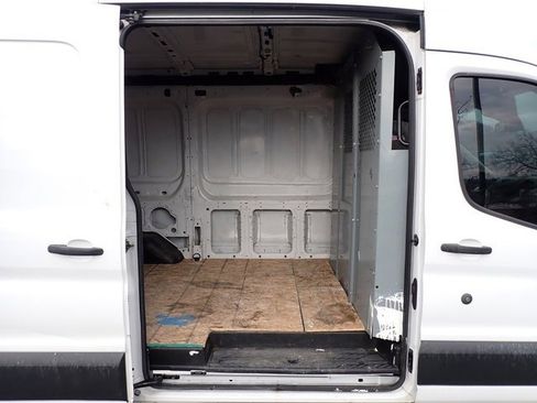 Used 2016 Ford Transit 250 Base image 10