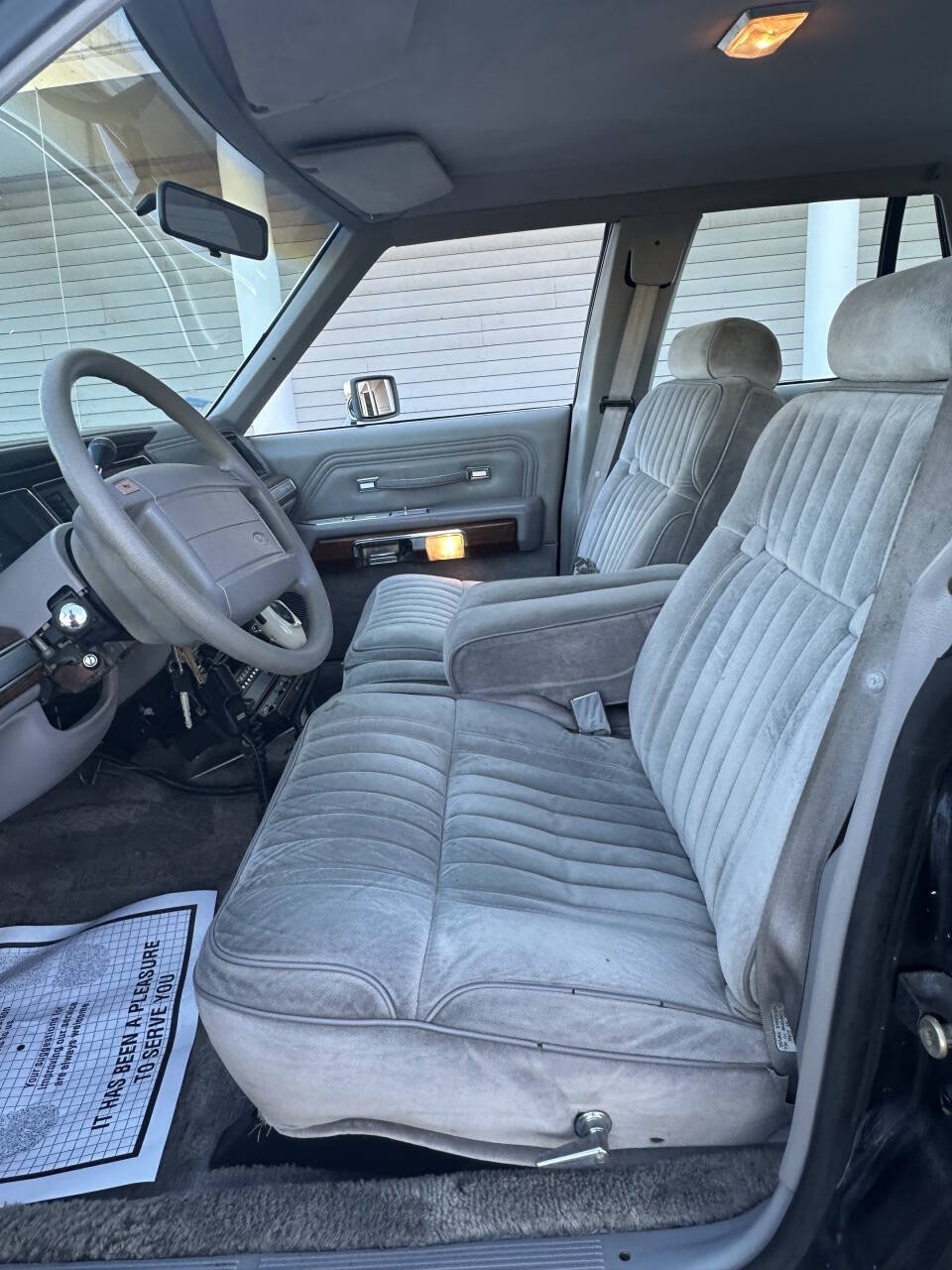 Used 1990 Ford LTD Crown Victoria RWD image 15