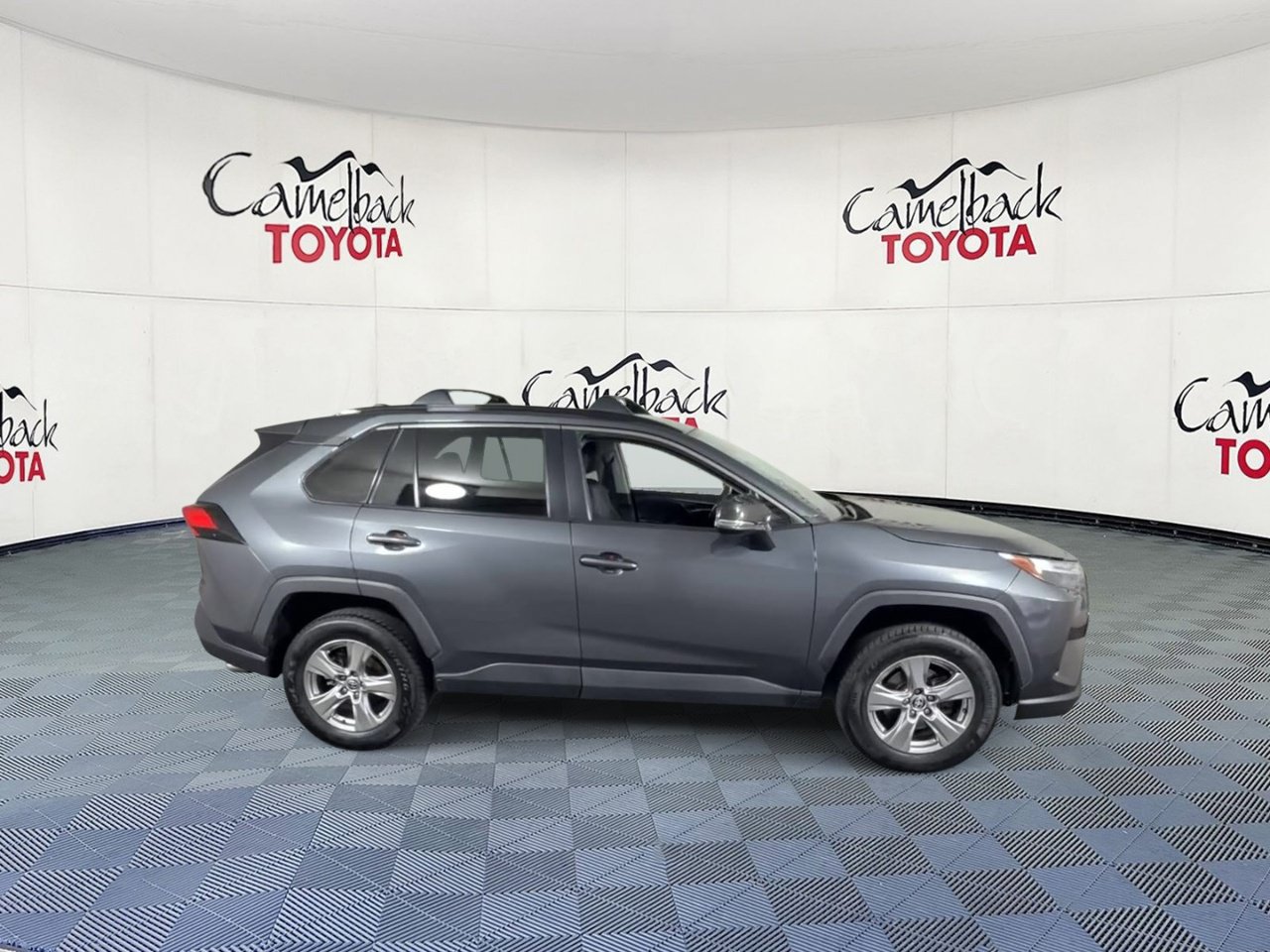 Used 2023 Toyota RAV4 XLE FWD image 4