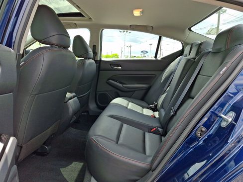 Certified 2023 Nissan Altima 2.5 SR w/ SR Premium Package FWD image 6