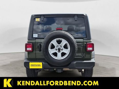 Used 2021 Jeep Wrangler Sport AWD/4WD image 4