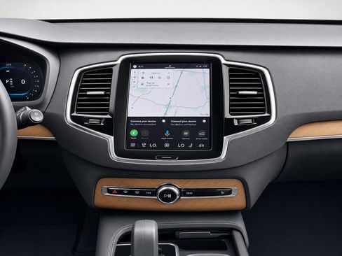 Certified 2023 Volvo XC90 B6 Plus w/ Protection Package Premier AWD/4WD image 16