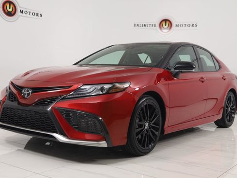 Used 2023 Toyota Camry XSE image 5