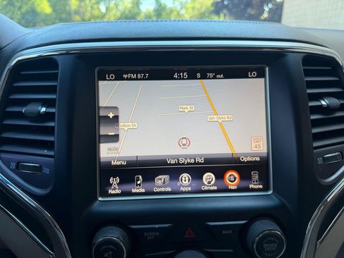 Used 2015 Jeep Grand Cherokee Overland AWD/4WD image 23