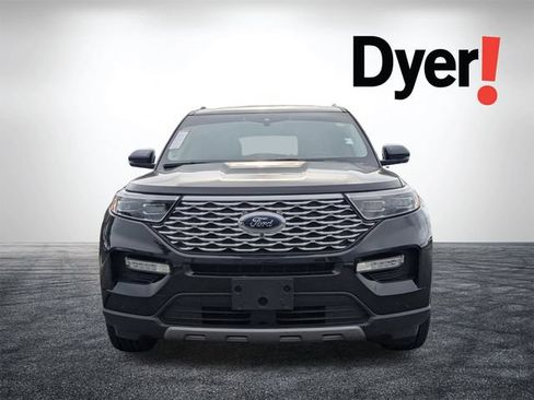 Used 2020 Ford Explorer Platinum w/ Premium Technology Package AWD/4WD image 11