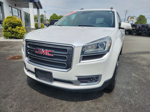 Used 2017 GMC Acadia Limited SLT AWD/4WD image 4