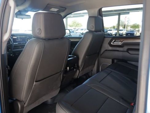 Used 2025 Chevrolet Silverado 1500 LT Trail Boss w/ Convenience Package II image 28