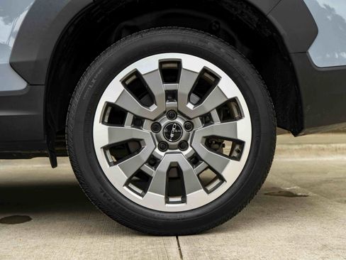 Used 2025 Honda Passport EX-L image 15