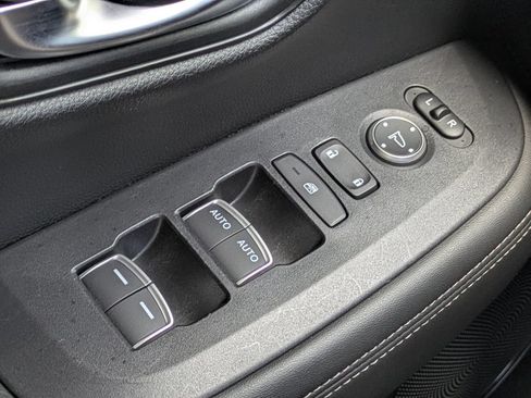 Used 2024 Honda HR-V EX-L image 25