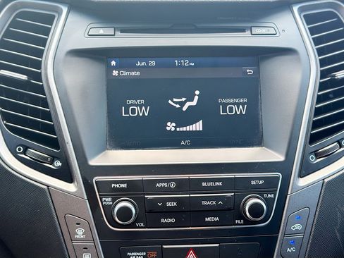 Used 2018 Hyundai Santa Fe Sport 2.0T FWD image 31