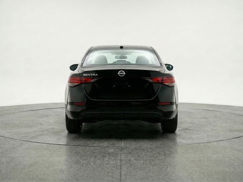 Used 2025 Nissan Sentra SV image 7