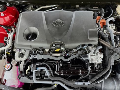 Used 2025 Toyota Camry SE image 66