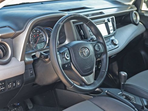 Used 2013 Toyota RAV4 Limited FWD image 13