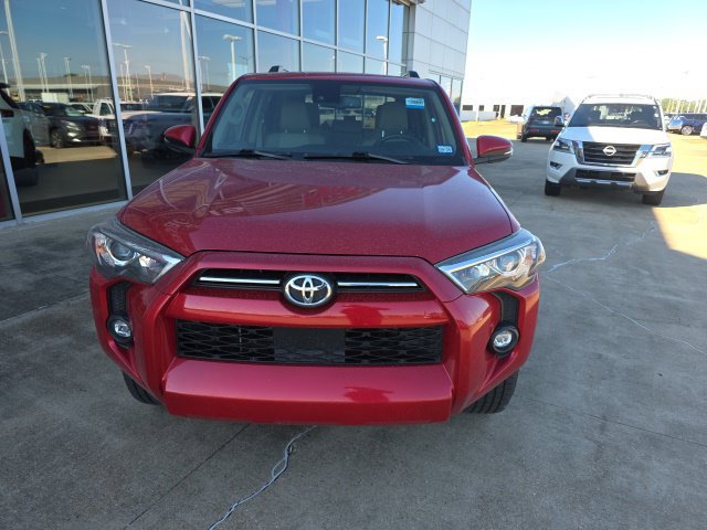 Used 2021 Toyota 4Runner SR5 Premium w/ Moonroof Package RWD image 4