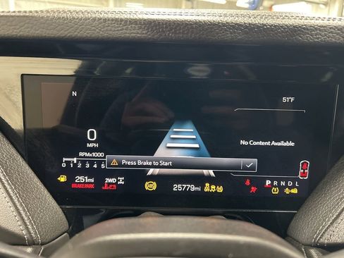 Used 2025 GMC Yukon Denali image 17