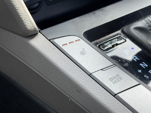 Used 2020 Hyundai Elantra Value Edition image 19