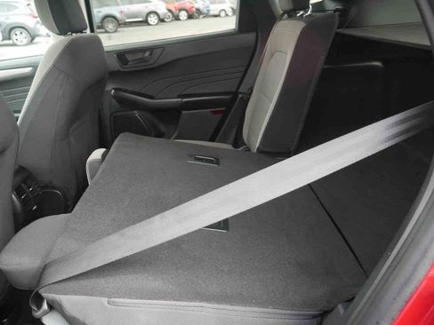 Used 2022 Ford Escape SE w/ SE Sport Appearance Package AWD/4WD image 13