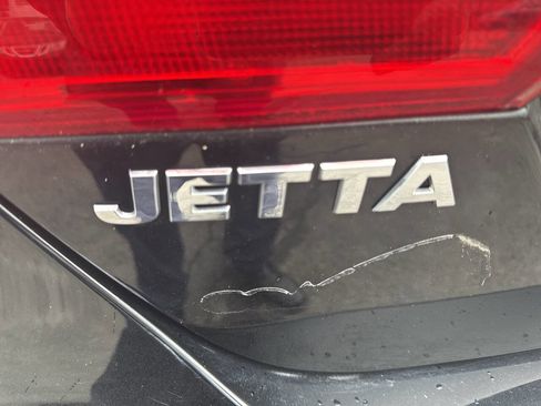 Used 2013 Volkswagen Jetta TDI image 13