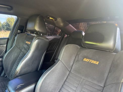 Used 2018 Dodge Charger R/T RWD image 12