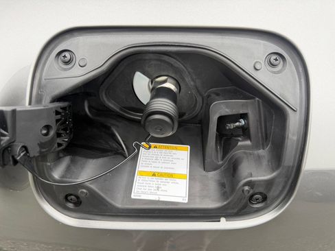 Used 2023 Toyota Mirai w/ Advanced Technology Package RWD image 48